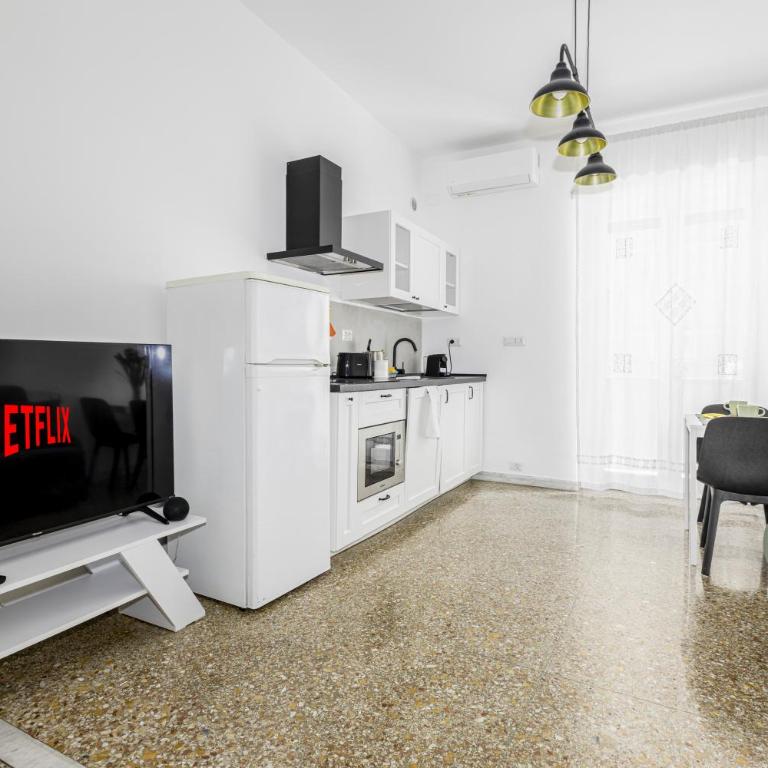 Emily a Roma home - Two-Bedroom Apartment - 3