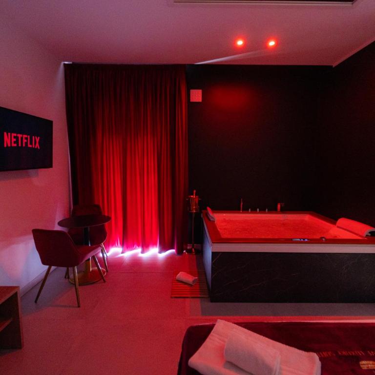 5 Stars - Exclusive Luxury Suites with a jacuzzi - Camera Queen Superior - 16