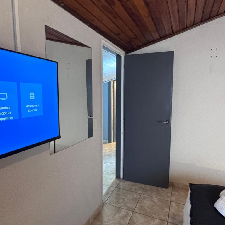 Rolando Beds - Family Room with Private Bathroom - 1