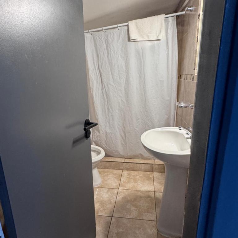 Rolando Beds - Family Room with Private Bathroom - 2