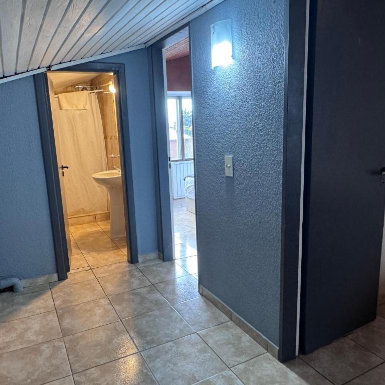 Rolando Beds - Family Room with Private Bathroom - 8