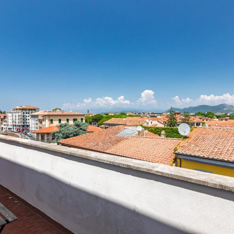 brg dx- Attico terrazza vista panoramica Lungarni Pisani - Appartamento con 2 Camere da Letto - 43