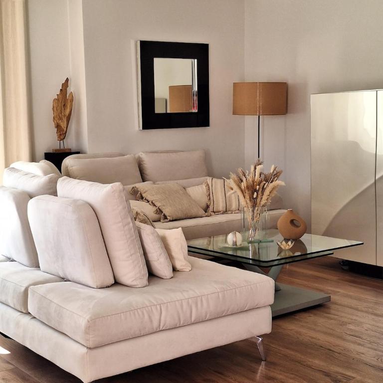 VILLA ETAGE PROCHE BORD DE MER QUARTIER Boulouris - Apartamento de 2 dormitorios - 2