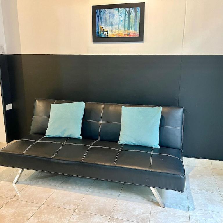 Casa Tradicional Remodelada en Envigado con Patio - Apartamento - 48