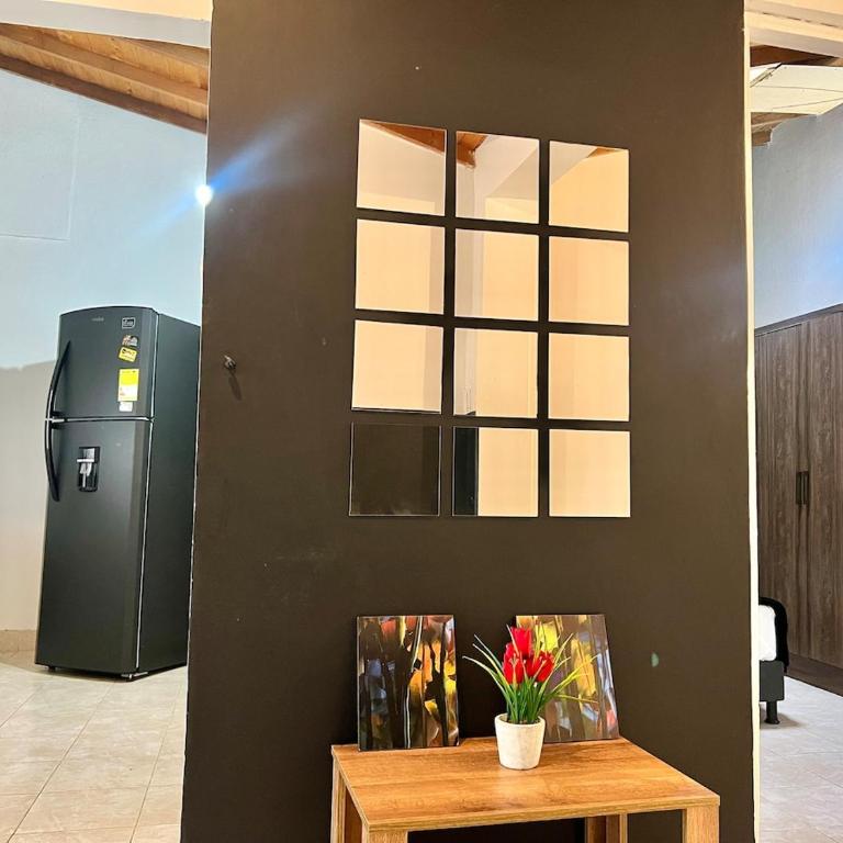 Casa Tradicional Remodelada en Envigado con Patio - Apartamento - 45