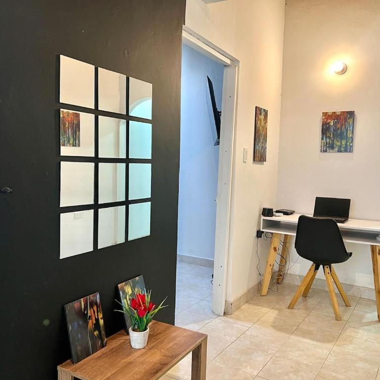 Casa Tradicional Remodelada en Envigado con Patio - Apartamento - 6