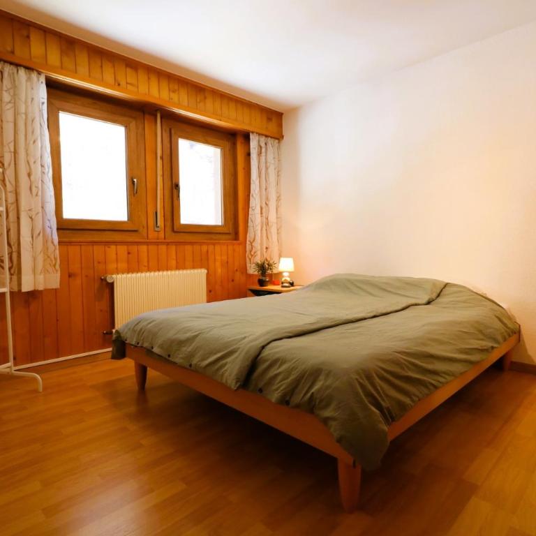 Le Chamois 35 - Appartement 6 personnes Evolene - Three-Bedroom Apartment with Balcony - 9