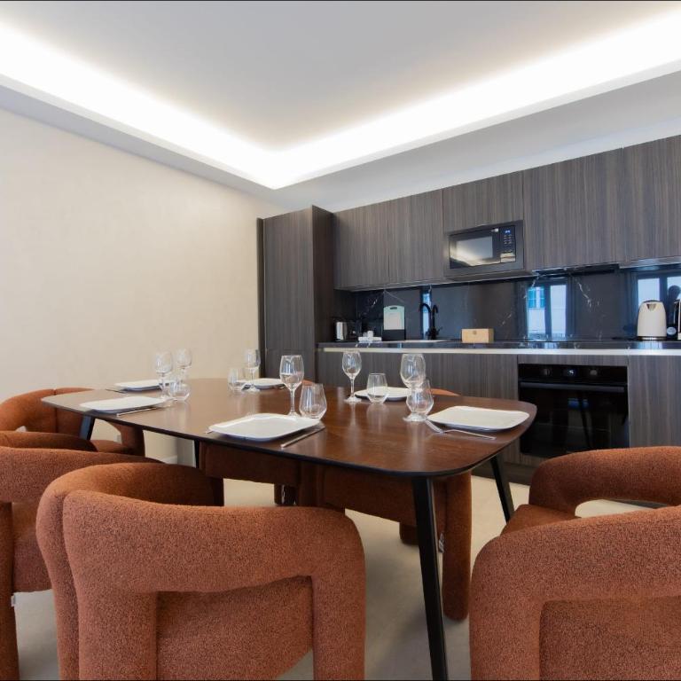 Hôtel Particulier Marceau - Central Cannes - New - Walk to La Croisette - EPSILON -Three-Bedroom Suite with balcony - 7
