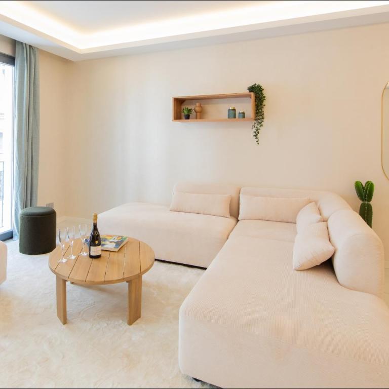 Hôtel Particulier Marceau - Central Cannes - New - Walk to La Croisette - SIRIUS - Three-Bedroom Suite - 6