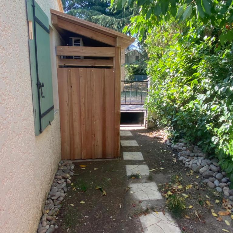 Agréable Studio indépendant de 30m2 - Haus mit 1 Schlafzimmer - 2