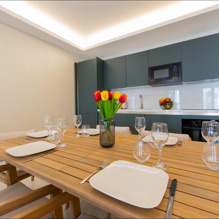 Hôtel Particulier Marceau - Central Cannes - New - Walk to La Croisette - SIRIUS - Three-Bedroom Suite - 11