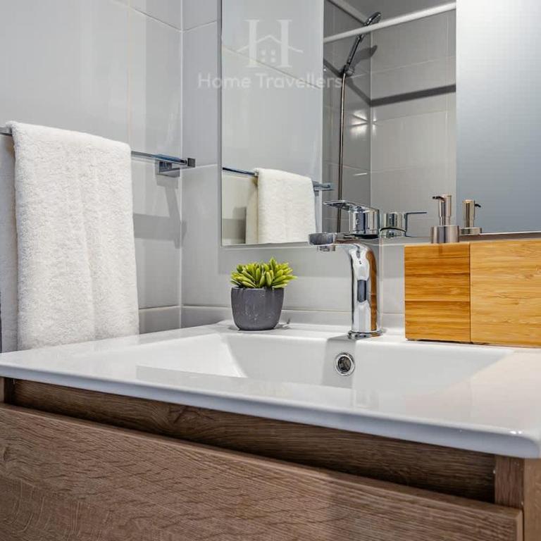 HT Centrico y completo con sala de juegos 3PAX - Apartment - 10