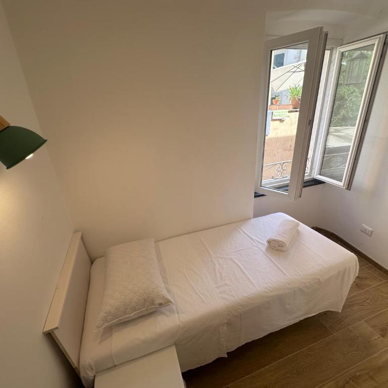 Kiwi home in the historic center with a small terrace - Appartamento con 2 Camere da Letto - 12