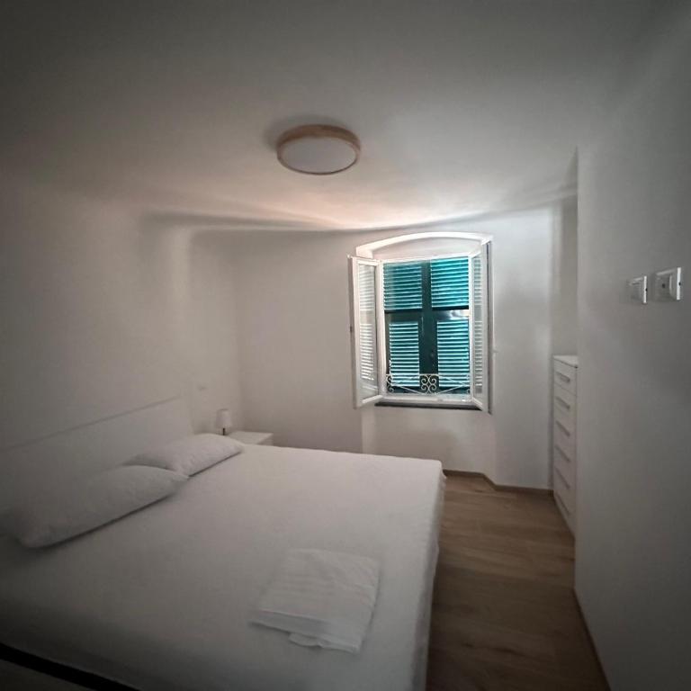 Kiwi home in the historic center with a small terrace - Appartamento con 2 Camere da Letto - 10