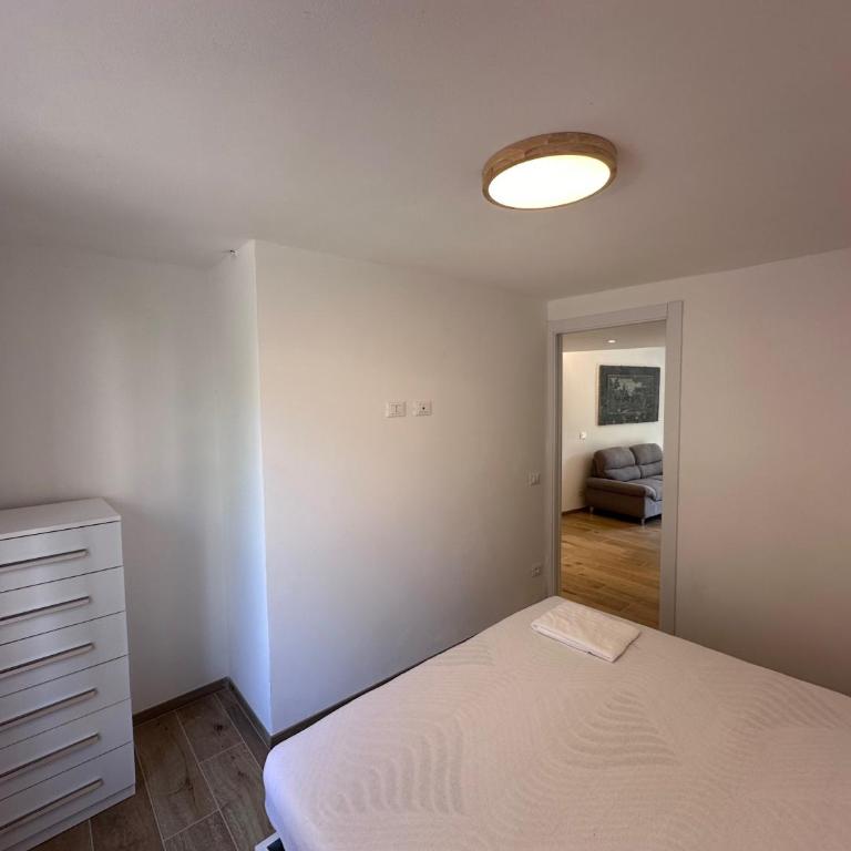 Kiwi home in the historic center with a small terrace - Appartamento con 2 Camere da Letto - 11