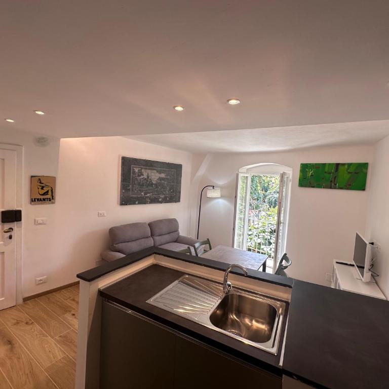 Kiwi home in the historic center with a small terrace - Appartamento con 2 Camere da Letto - 20