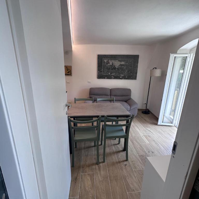 Kiwi home in the historic center with a small terrace - Appartamento con 2 Camere da Letto - 16