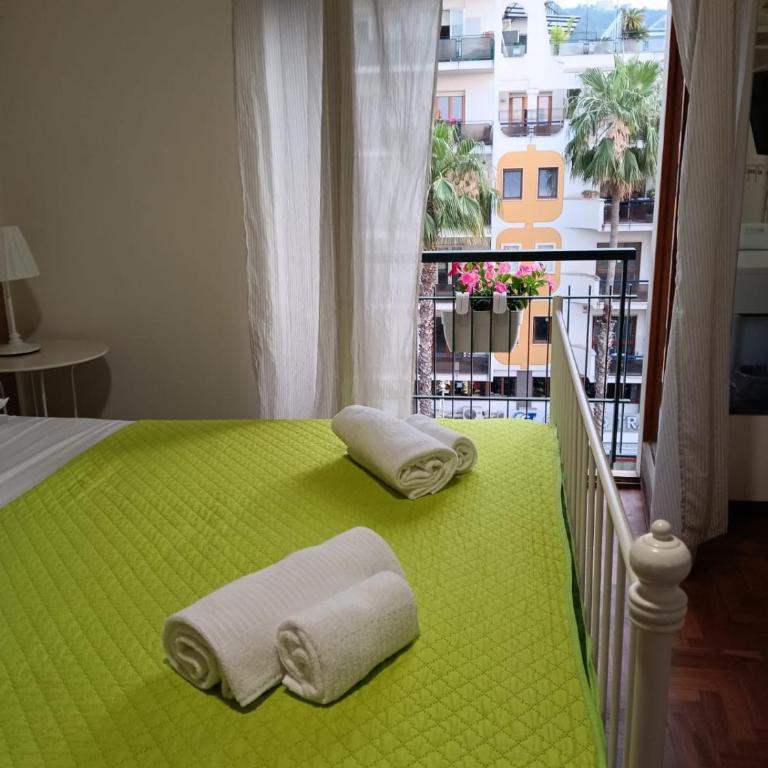 A I R Sorrento House - Camera Quadrupla Economy con Bagno in Comune - 21