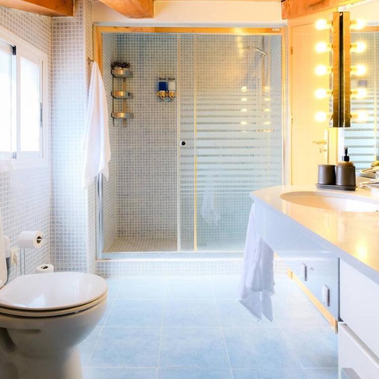 Ático Alfonso | Amplio Céntrico Renovado | 10 Pax - Apartamento de 2 dormitorios - 20