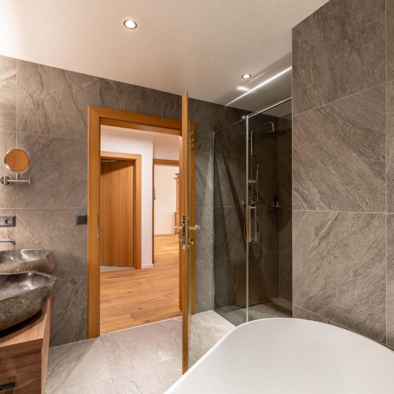 Hotel Kärntnerhof by keyone - Deluxe Suite - 10