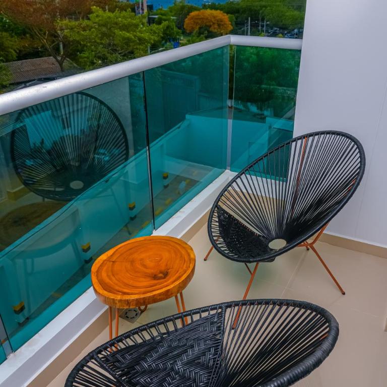 Miramar - Three-Bedroom Apartment - 11