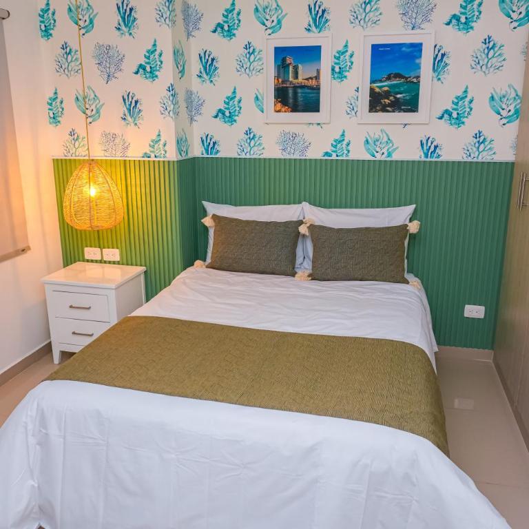 Miramar - Two-Bedroom Apartment - 14