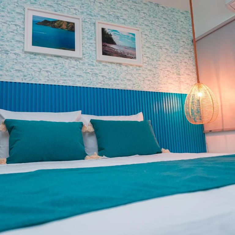 Miramar - Three-Bedroom Apartment - 38