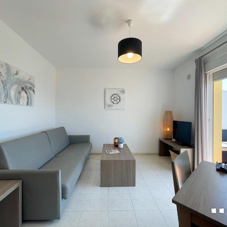VH Costa Blanca - APARTAMENTO ABANTOS - Two-Bedroom Apartment - 17