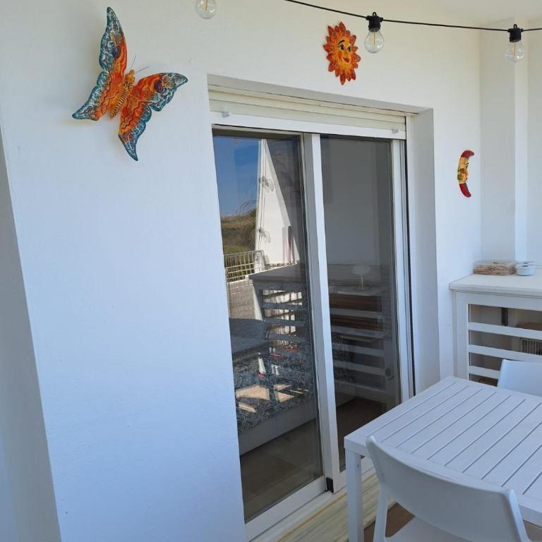 Casa Jolie - Two-Bedroom Apartment - 16