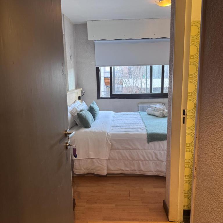 Rolando Beds - Double or Twin Room - 7