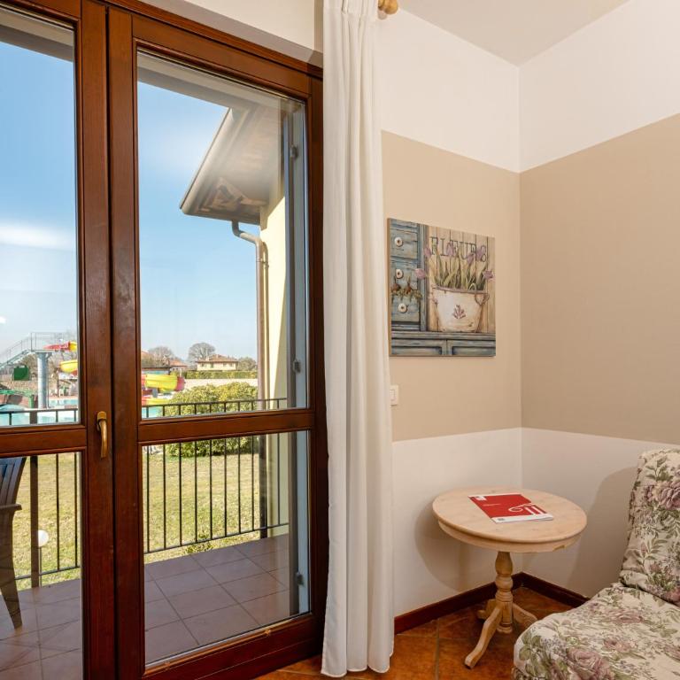 Apartment in Peschiera del Garda 22085 - Apartment - 3