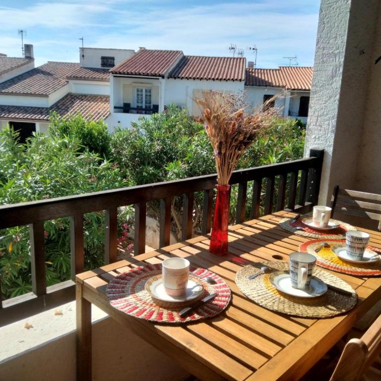 Appartement lumineux avec terrasse Plage et centre à pied Parking gratuit - Apartment mit 1 Schlafzimmer und Terrasse - 36
