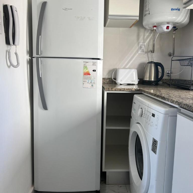 Entire apartment full equiped with balcony and city view - One-Bedroom Apartment - 25