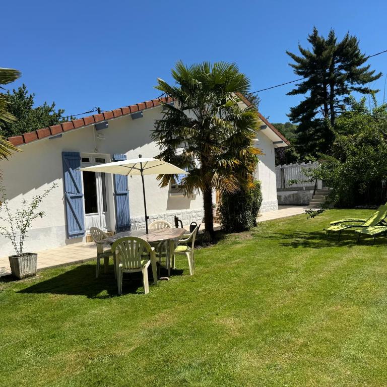 Maison à Lourdes, avec jardin - Two-Bedroom House - 1