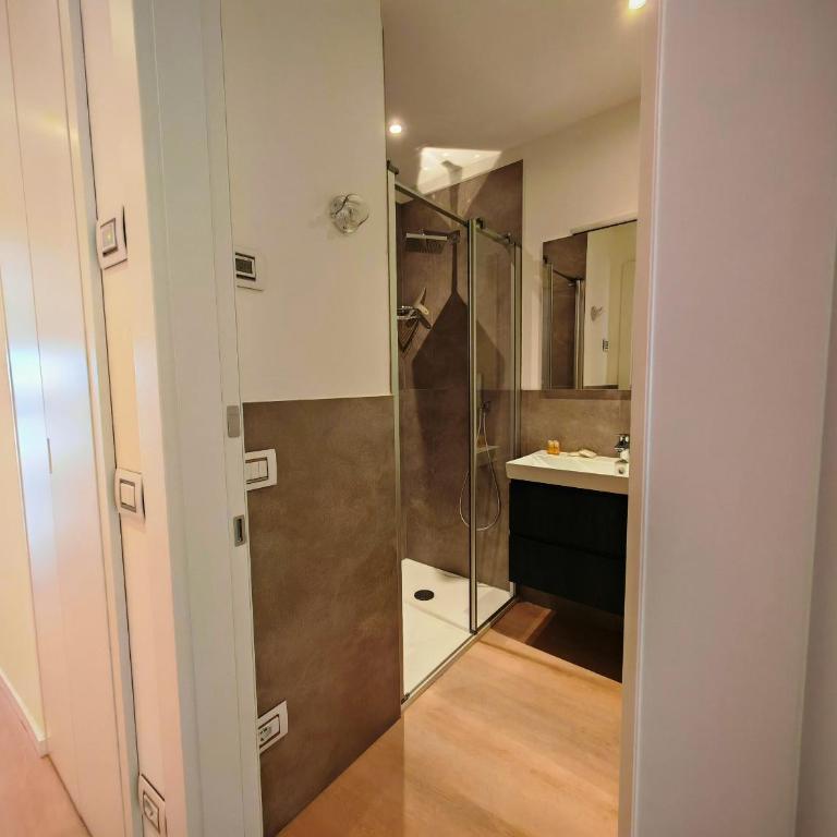 SG Luxury - Pieds dans l eau Torri - Appartement 1 Chambre - Vue sur Lac - 30