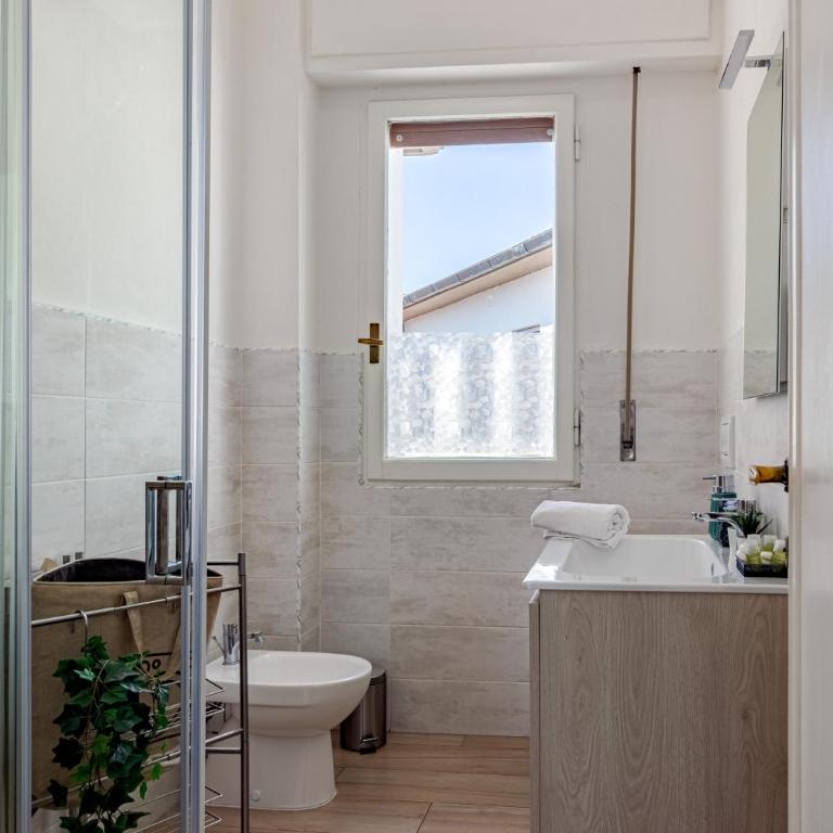 brg sx- Attico terrazza vista panoramica Lungarni Pisani - Appartamento con 3 Camere da Letto e con Vista - 17