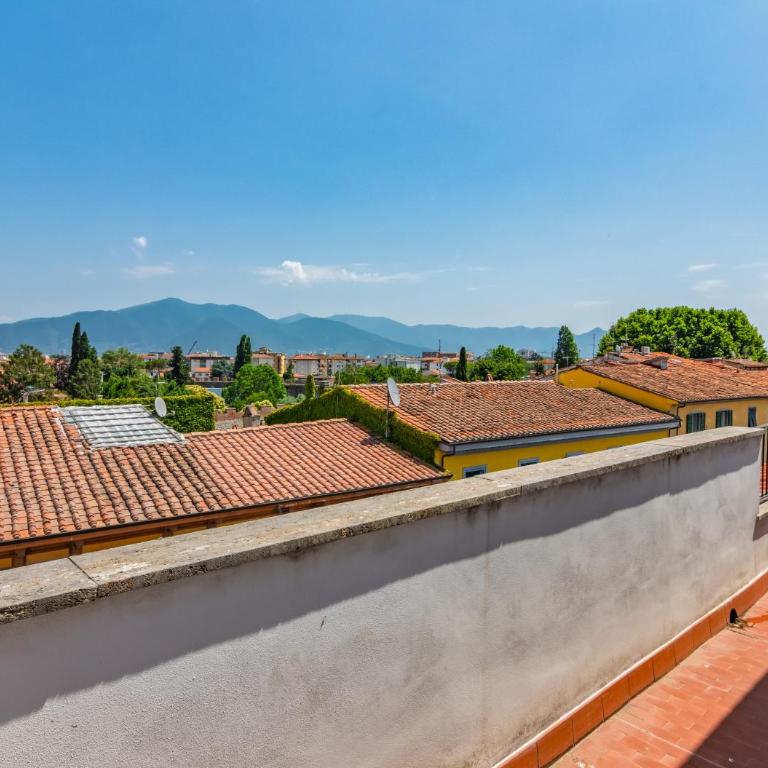 brg sx- Attico terrazza vista panoramica Lungarni Pisani - Appartamento con 3 Camere da Letto e con Vista - 44