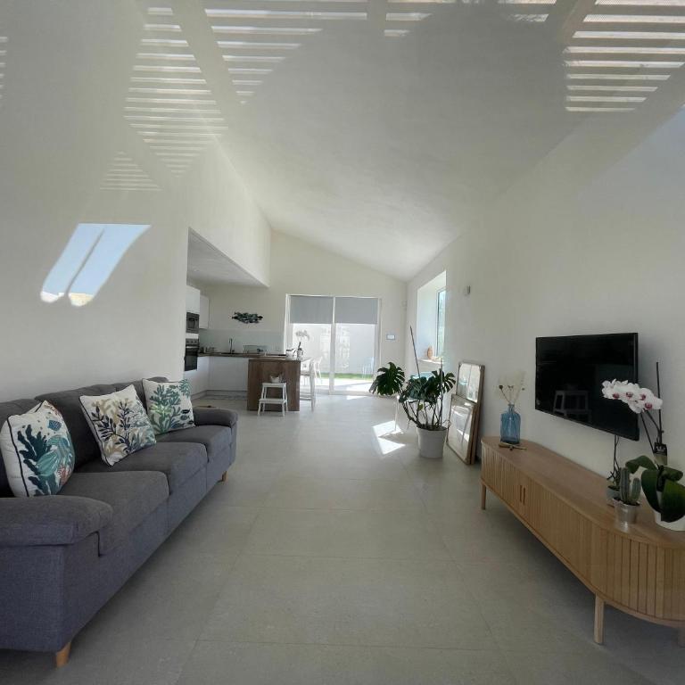 giorgia house - Three-Bedroom House - 3