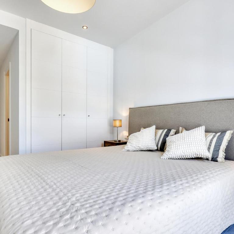 Las Mesas Modern Apartment with Pool in Estepona - Apartamento con vistas al mar - 15