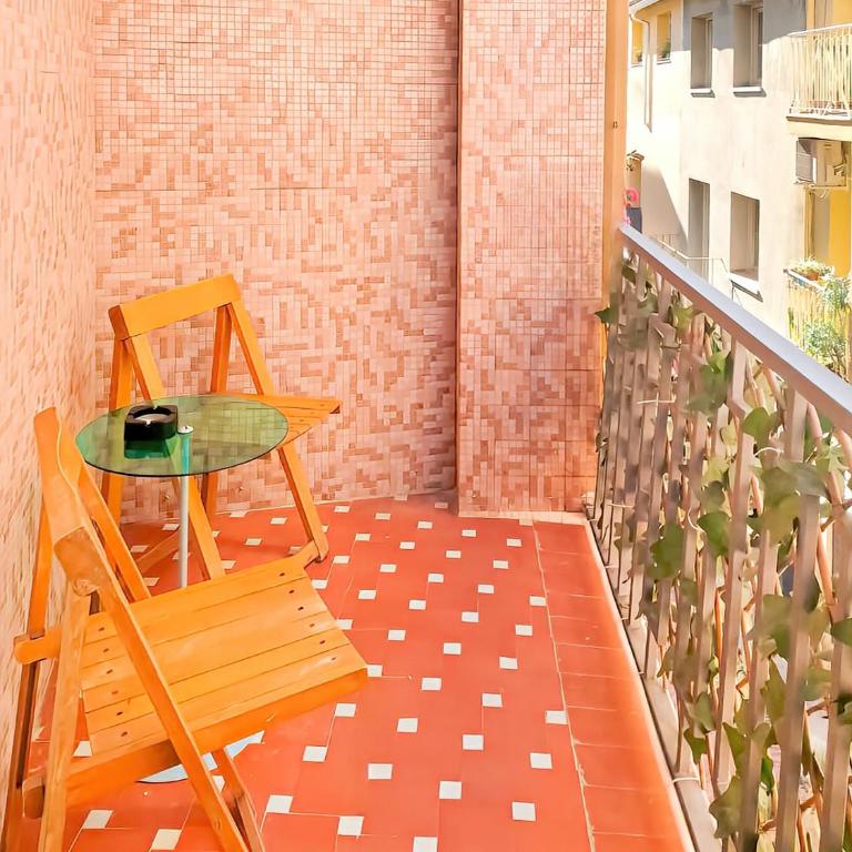 Desigual apartamento con 3 AC - Apartamento de 2 dormitorios con balcón - 21