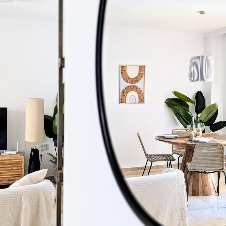 Paraiso Estepona Martinez - Apartamento de 2 dormitorios con balcón y vistas al mar - 1