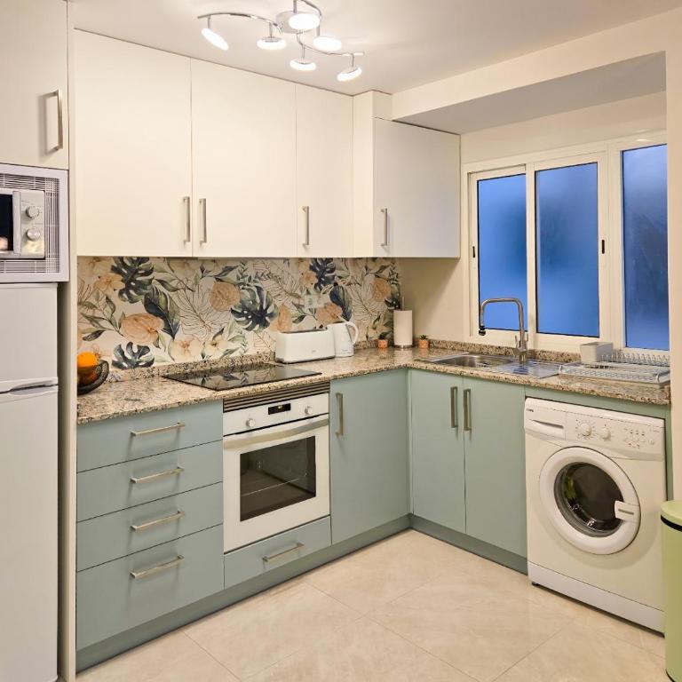 Desigual apartamento con 3 AC - Apartamento de 2 dormitorios con balcón - 5