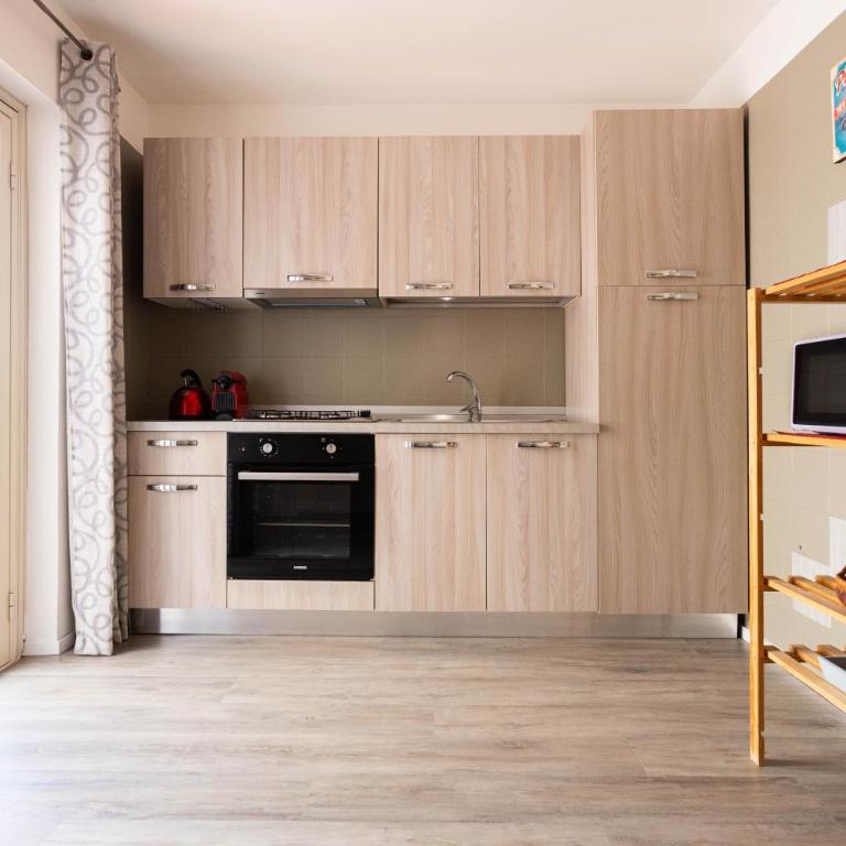 Apartment with 2 Terraces near Teatro Massimo - One-Bedroom Apartment - 14