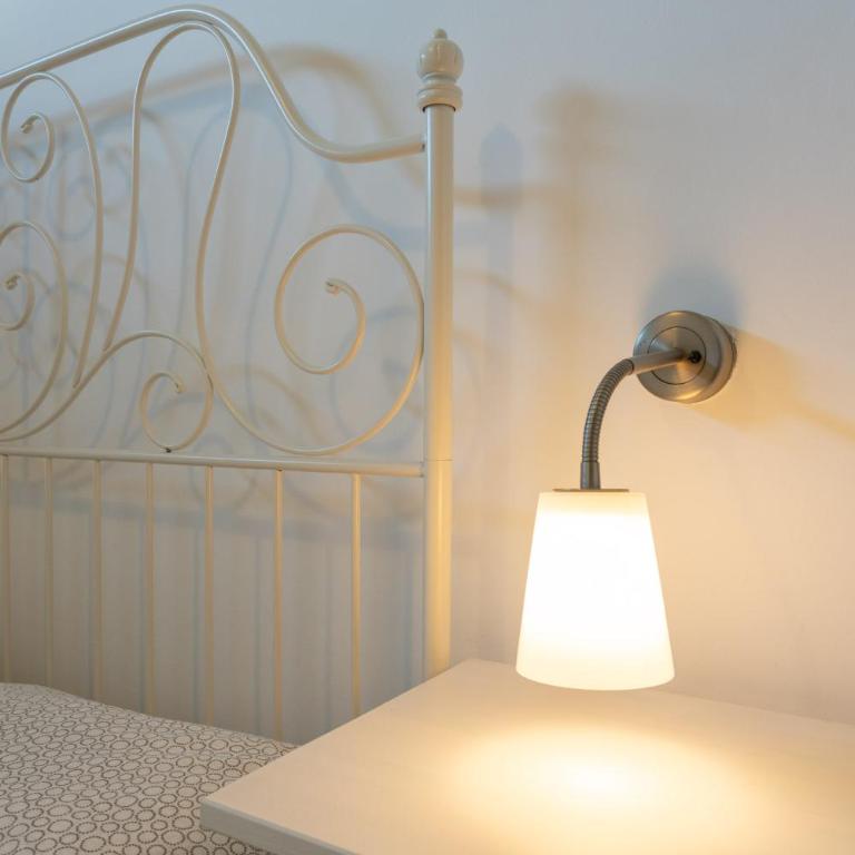 Apartamento en primera línea de playa con piscina - Two-Bedroom Apartment - 7