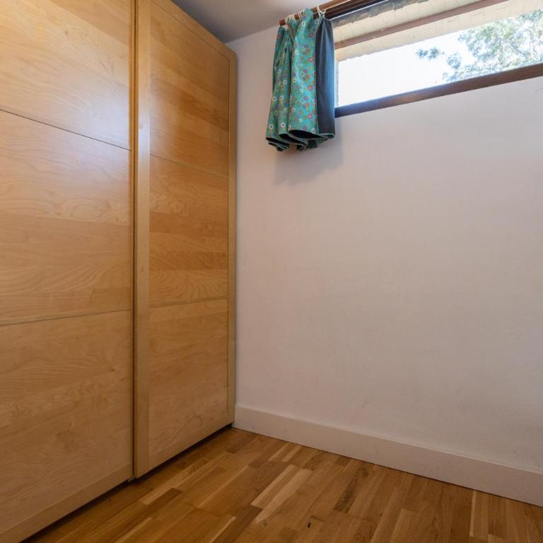 Apartamento en primera línea de playa con piscina - Two-Bedroom Apartment - 15