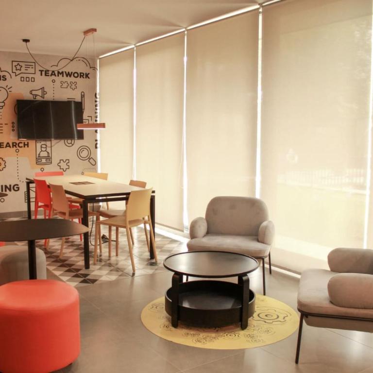 HOM I Piscina I Mall Plaza Egaña I Gym I Wifi I Metro - Apartment - 64
