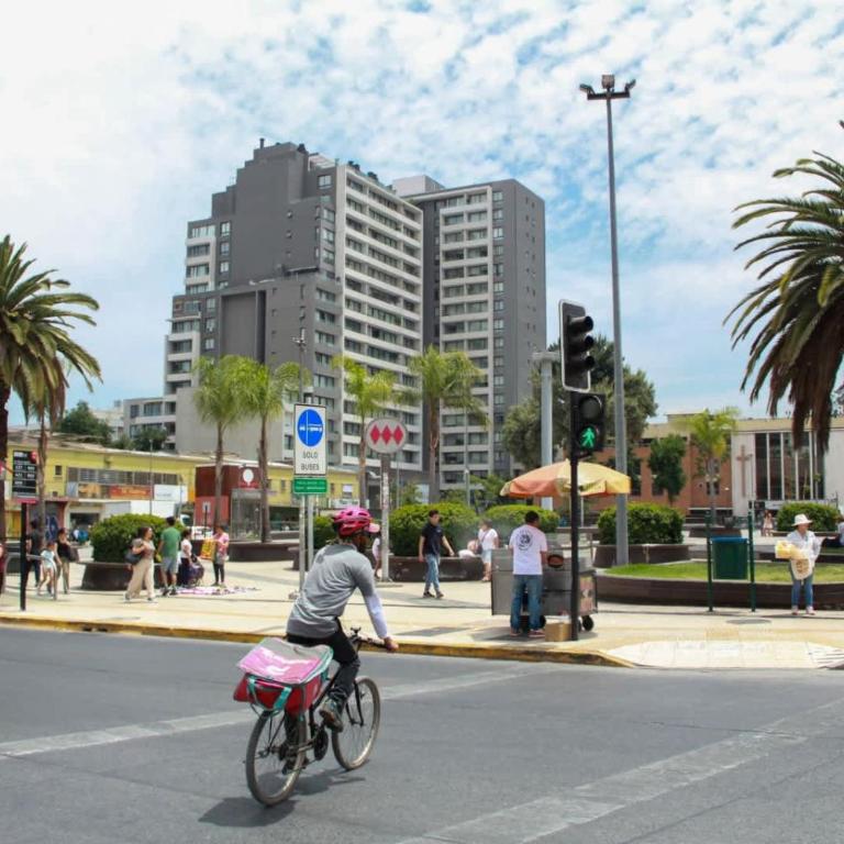 HOM I Piscina I Mall Plaza Egaña I Gym I Wifi I Metro - Apartment - 99