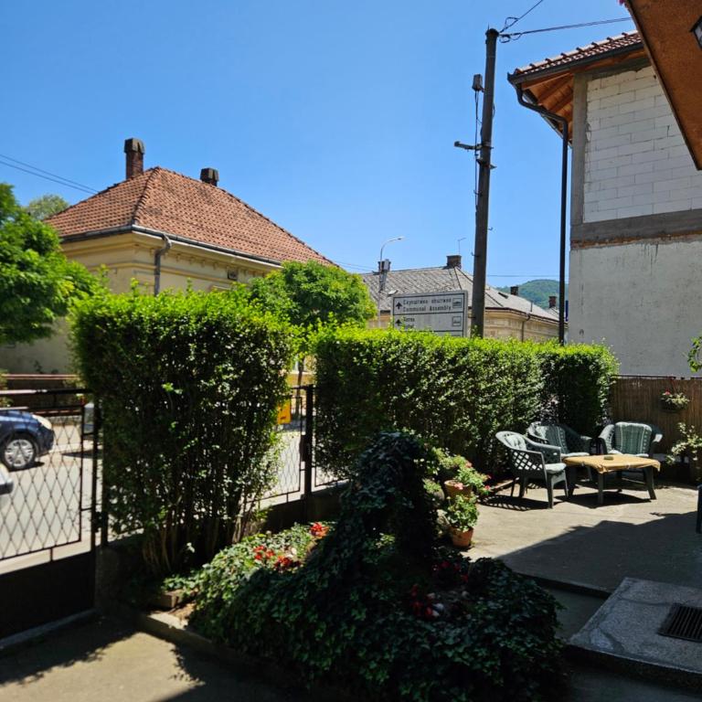 Guesthouse Radošević - Apartman sa 2 Spavaće Sobe - 1