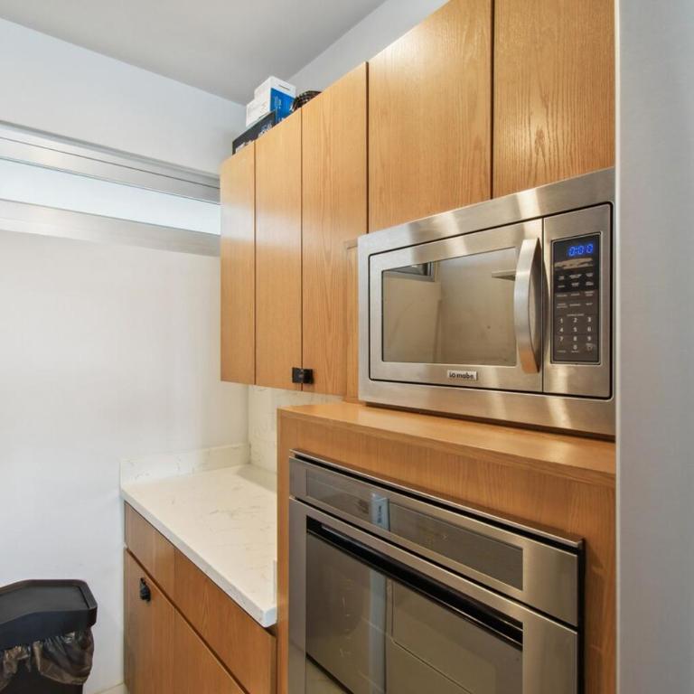 Beautiful Long stay Unit with Premium Ameneties - One-Bedroom Apartment - 20