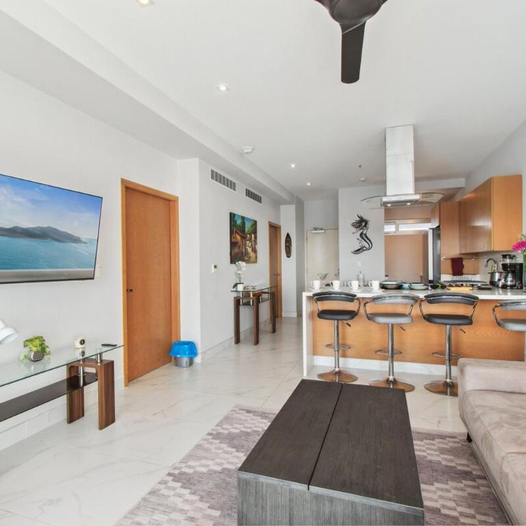 Beautiful Long stay Unit with Premium Ameneties - One-Bedroom Apartment - 29
